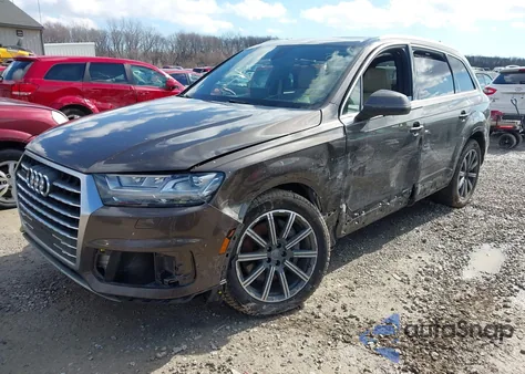 2018 Audi Q7 3.0T Premium z USA, uszkodzony, nr VIN WA1VAAF71JD007976